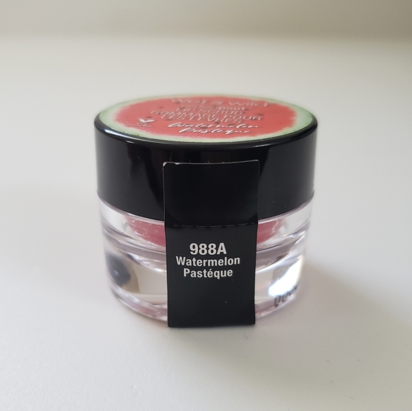 ⭐4/$15 Wet n Wild Pout Lip Scrub Watermelon - Picture 4 of 6